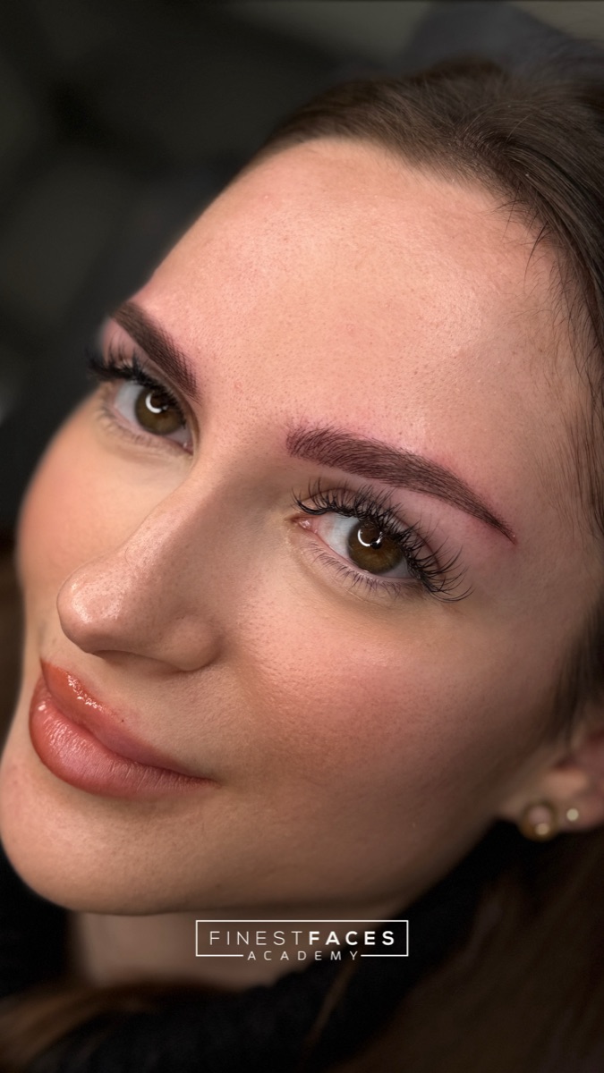 Kombi Brows – Ergebnis von Finest Faces Bremen